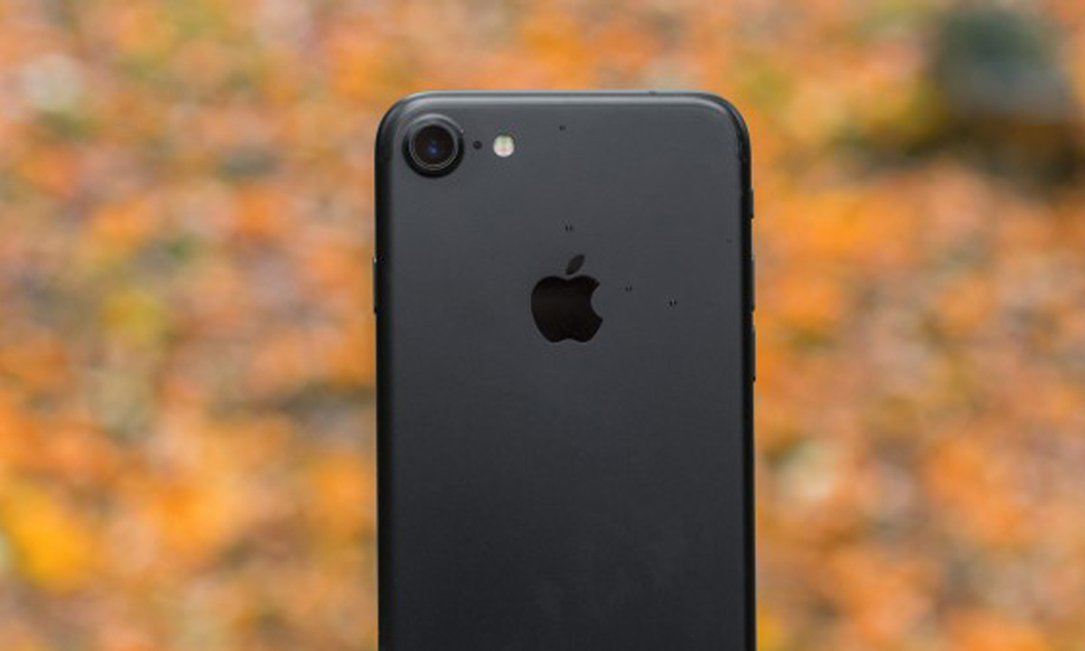 ส่องโปรเด็ด iPhone 7 ขนาด 32GB ราคาเริ่มต้น 1,990 บาท เท่านั้น