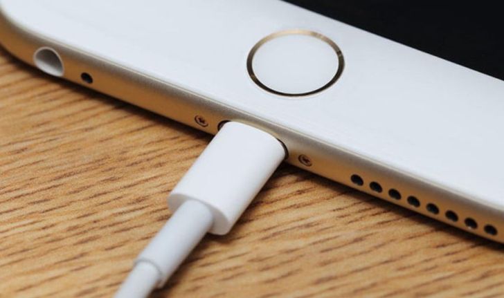 ปิดคดี Apple เตรียมชดเชยผู้ใช้โดนกรณีสูบแบตหลังอัปเดต iOS