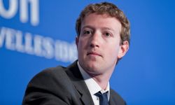 Mark Zuckerberg เผยเขาเลือกใช้มือถือ Samsung มานานหลายปีแล้ว และชวนผู้บริหารมาใช้ Android