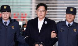 ศาลเกาหลีใต้ตัดสิน Jay Y. Lee รองประธานของ Samsung จำคุกอีก 2 ปีฐานติดสินบนอดีต ประธานาธิบดี