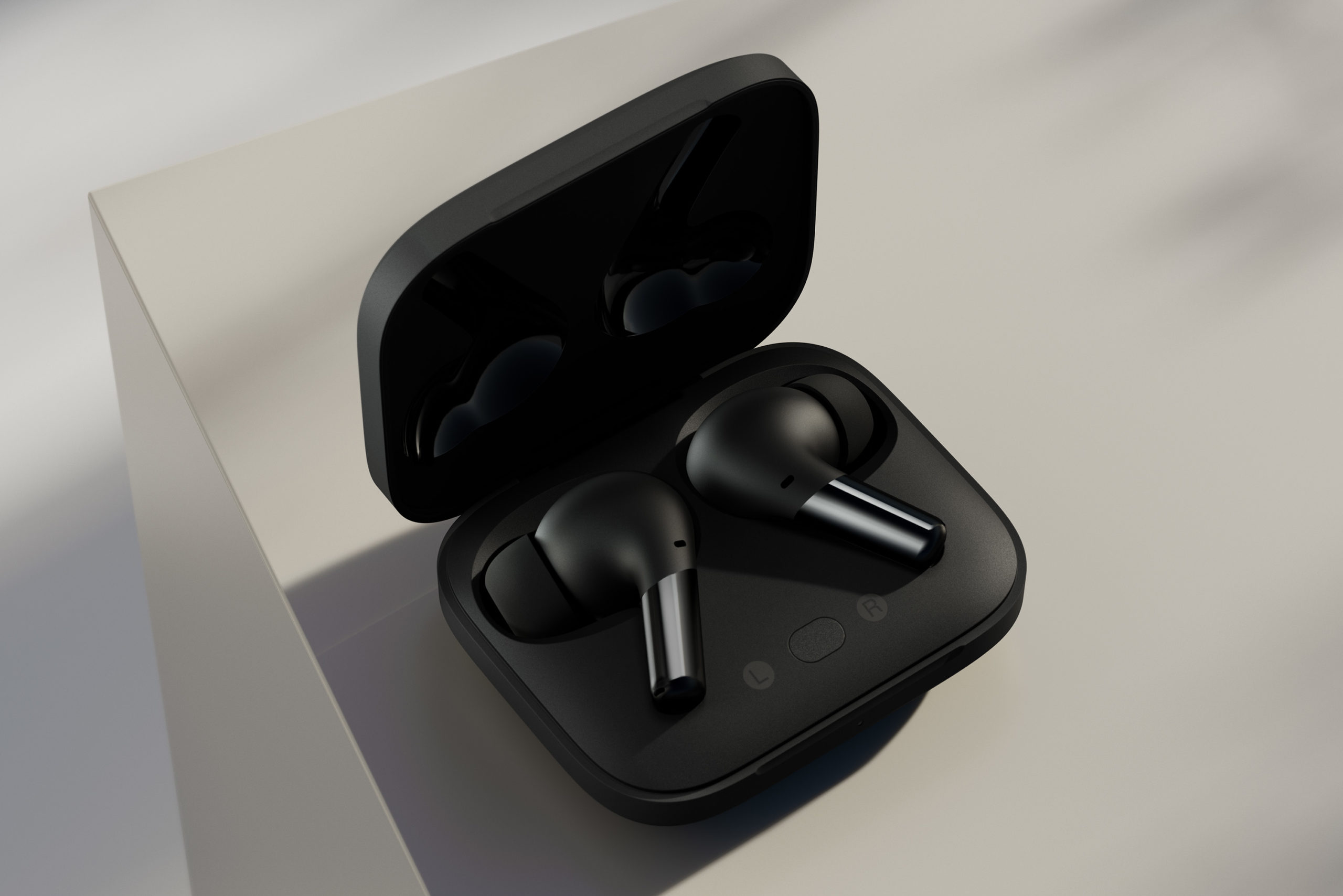 case-and-earbuds_matte-black-