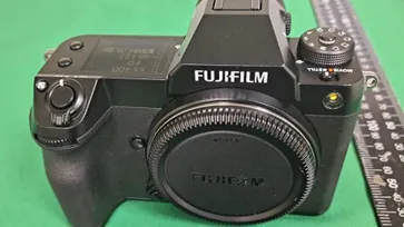 หลุดภาพพร้อมสเปก Fujifilm GFX50SII ก่อนเปิดตัวคืนนี้!