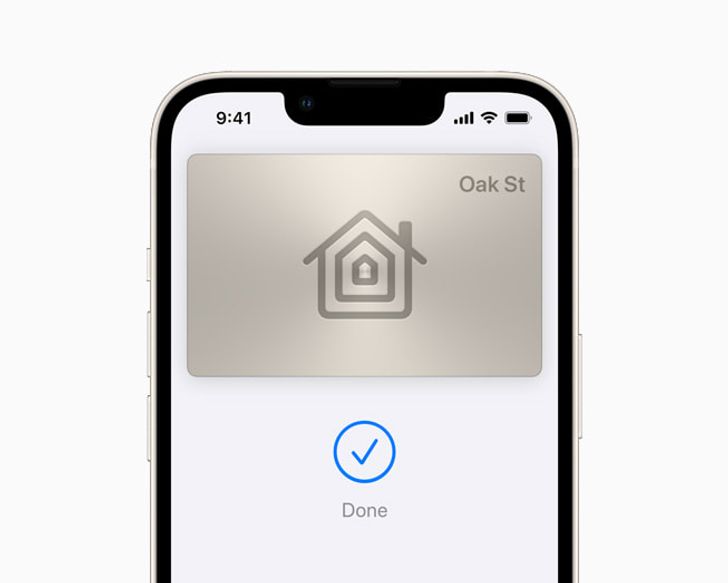 apple_ios15-avail_homekey_092