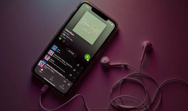 พบปัญหา Spotify ในระบบปฏิบัติการ iOS 14.8 และ 15 จะกินไฟมากกว่าปกติ