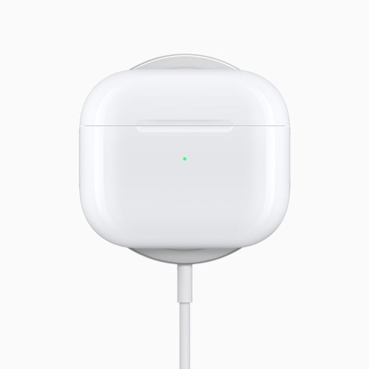 apple_airpods-3rd-gen_magsafe