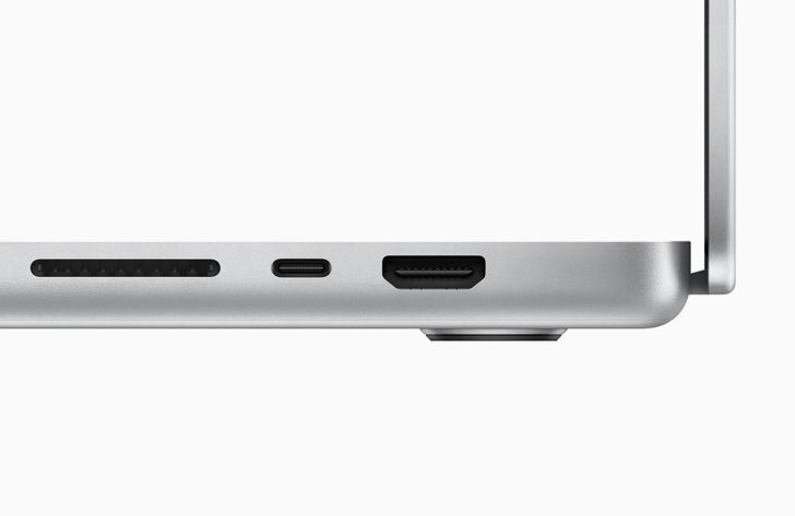 batch_apple_macbook-pro_ports