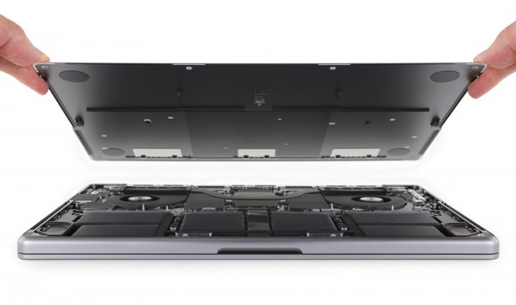 iFixit แกะ MacBook Pro รุ่นปี 2021 พบว่าสามารถแกะเปลี่ยนชิ้นส่วนง่ายกว่าที่คิด