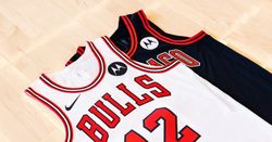 Motorola เซ็นสัญญากับ Chicago Bulls ก่อน NBA เปิดซีซันใหม่ในเดือนตุลาคมนี้