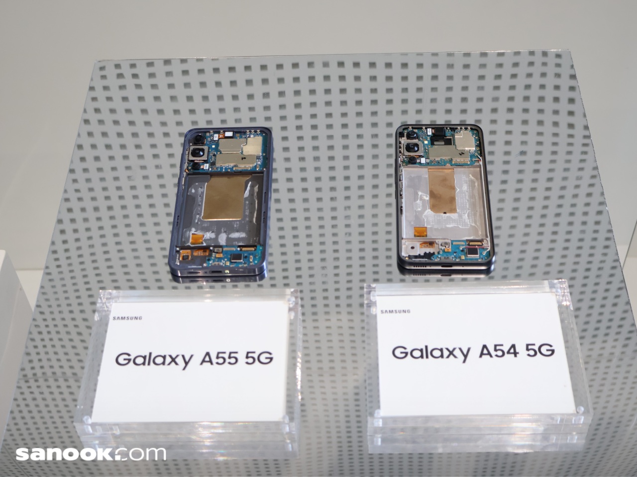 Galaxy A55 5G Headsink