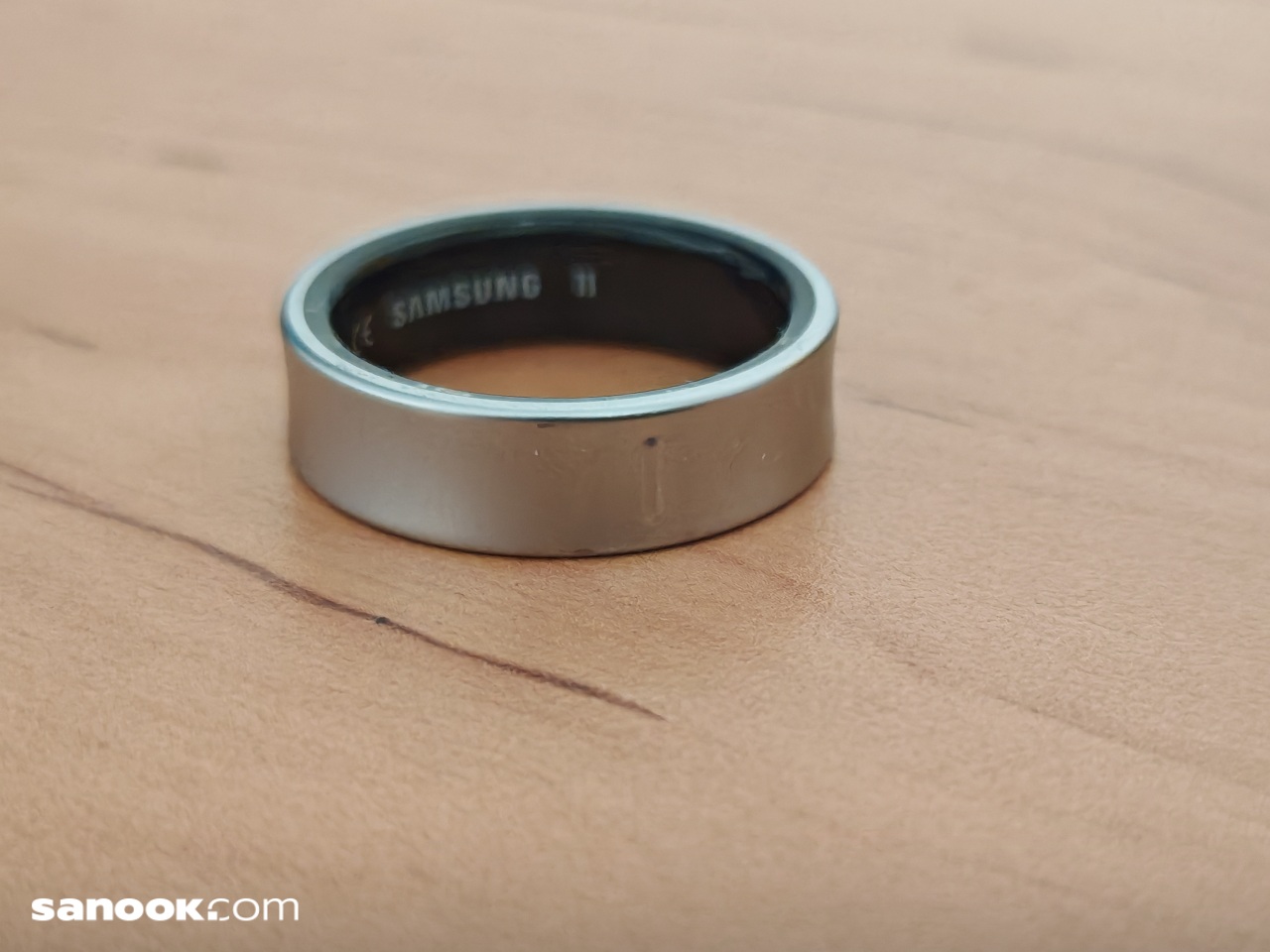 A review of the Samsung Galaxy Ring, a smart ring that pleases people who don’t like to wear watches that stand out from the crowd.