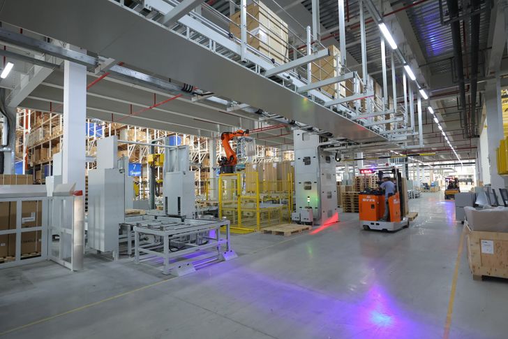 mideaexpandsmbtbusiness8