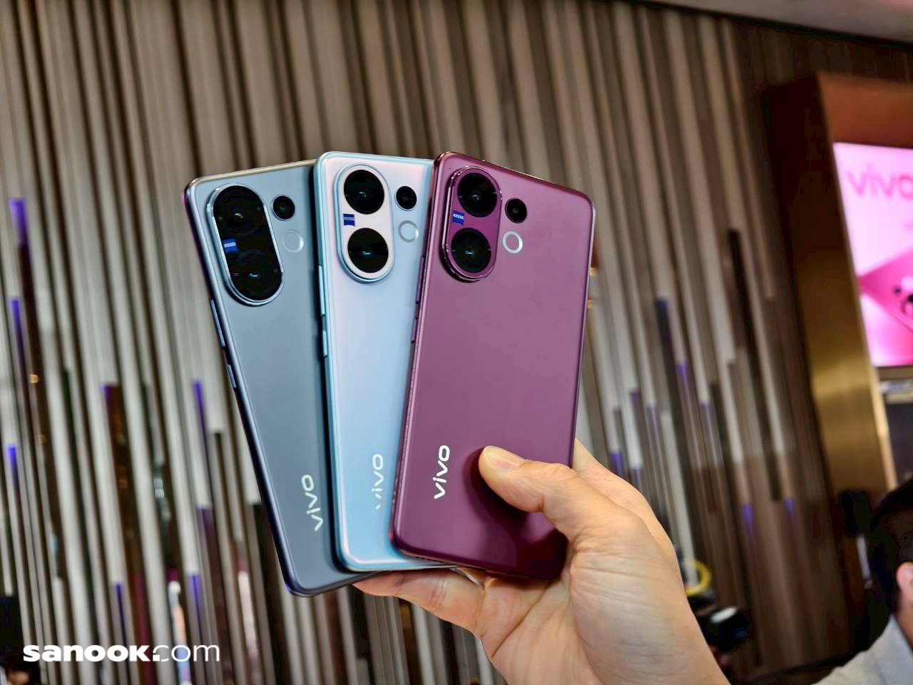 vivo V60