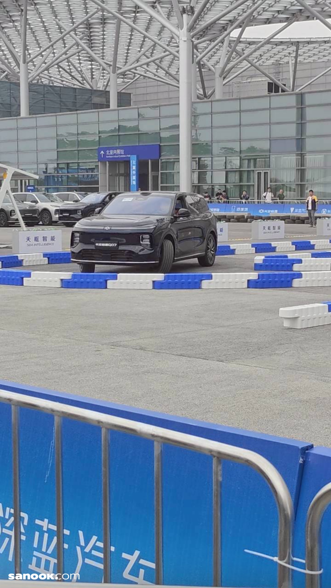 batch_line_album_inno_250906__3