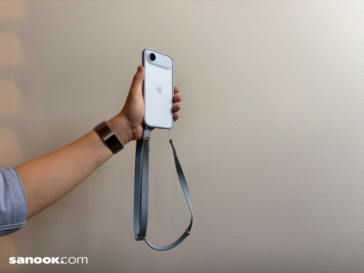 gal-1617459-20250918051941-a1