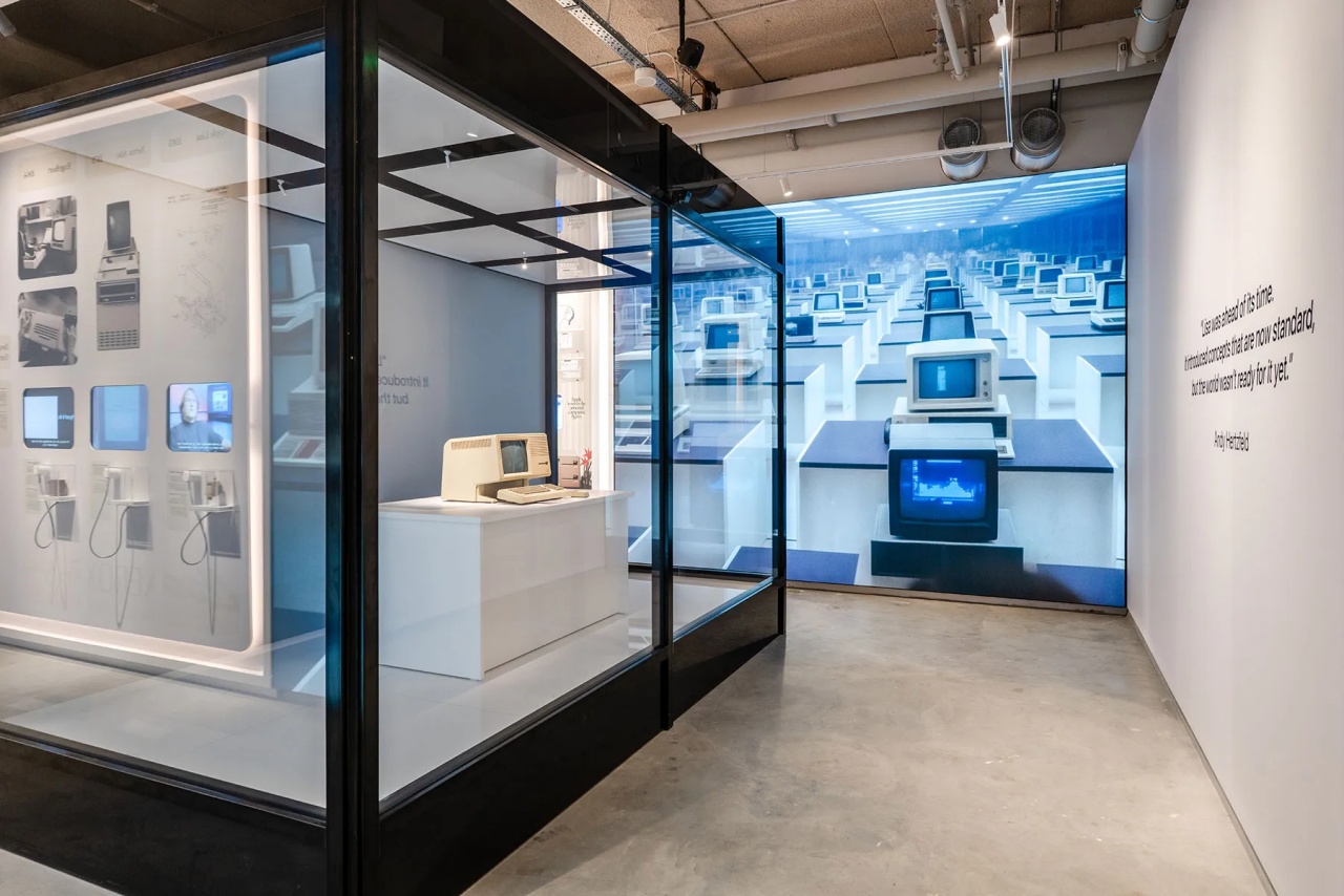 apple-museum-exhibits-5_batch