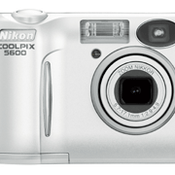 Nikon Coolpix 5600/4600