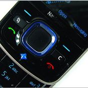 Nokia 6210 Navigator - ติดตัวไปได้ทุกที่ ไม่มีหลง