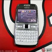  Nokia E72 