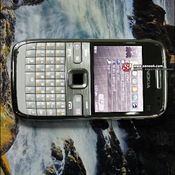  Nokia E72 