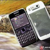  Nokia E72 