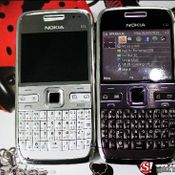  Nokia E72 