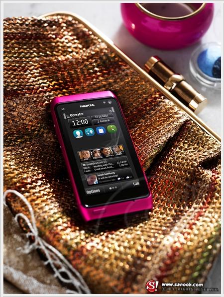 Nokia N8 Pink