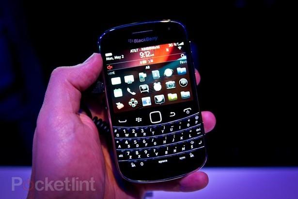 BlackBerry Bold 9900/  9930 