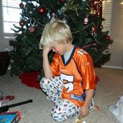 เปิดตัว ท่าคุกเข่าทีโบว์(Tebow)เทรนใหม่