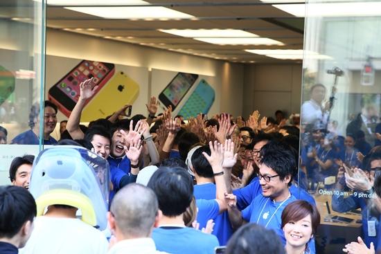 ประมวลข่าว iPhone 5S และ iPhone 5C ที่ญี่ปุ่น