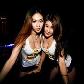 สแกนบาร์โค้ดสาว 3K