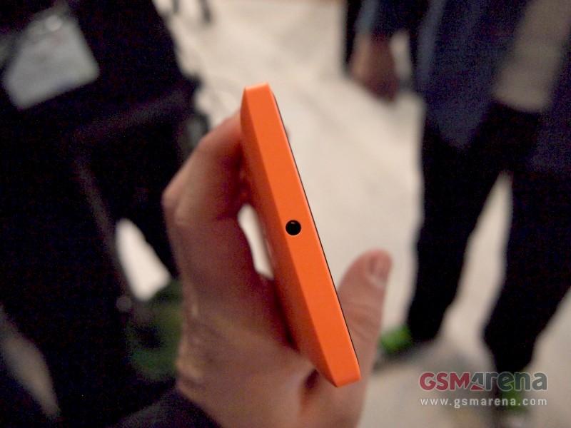 Nokia XL hands-on