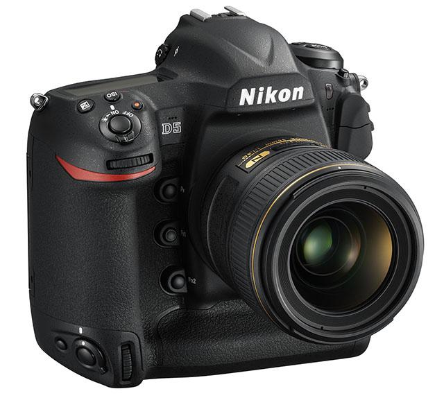  Nikon D5 