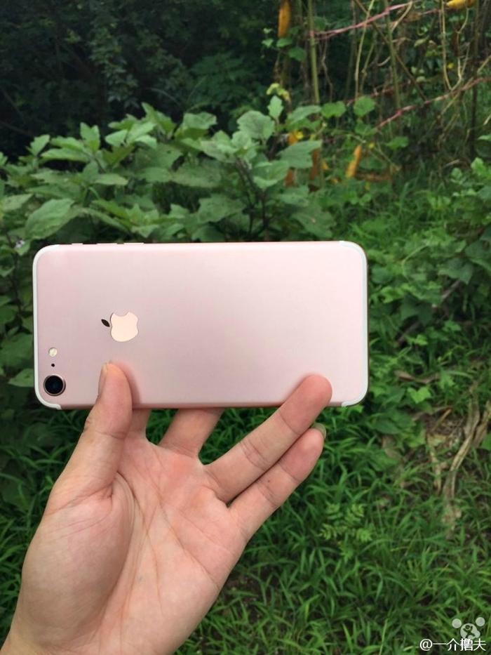 ภาพหลุด iPhone 7 และ iPhone 7 Plus 