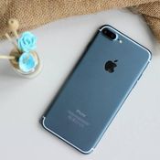 iPhone 7 Plus in Deep Blue