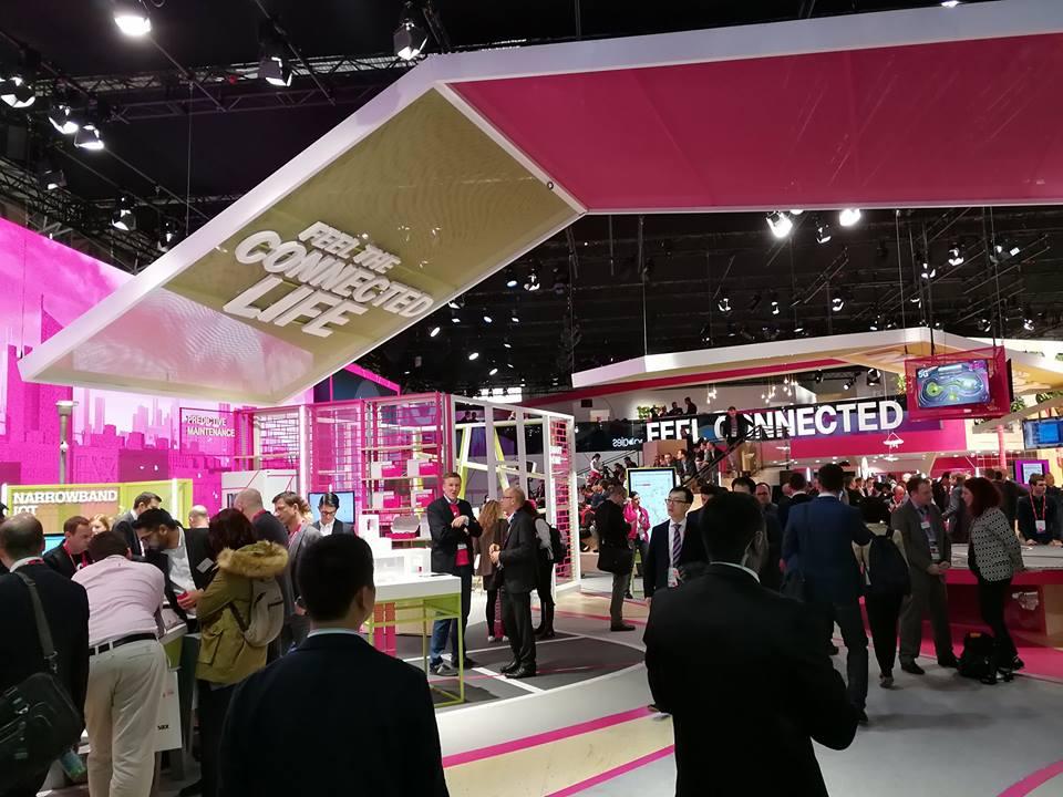 พาทัวร์ Mobile World Congress 2017