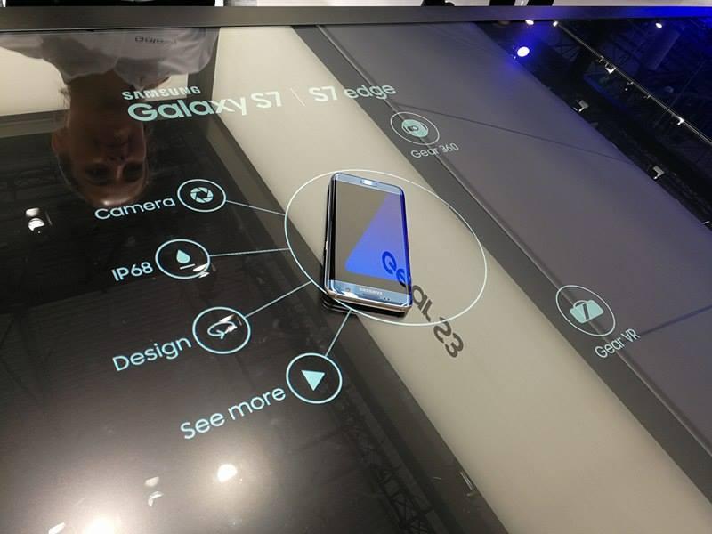 พาทัวร์ Mobile World Congress 2017