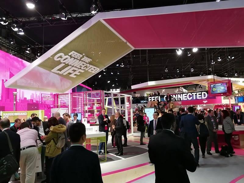พาทัวร์ Mobile World Congress 2017