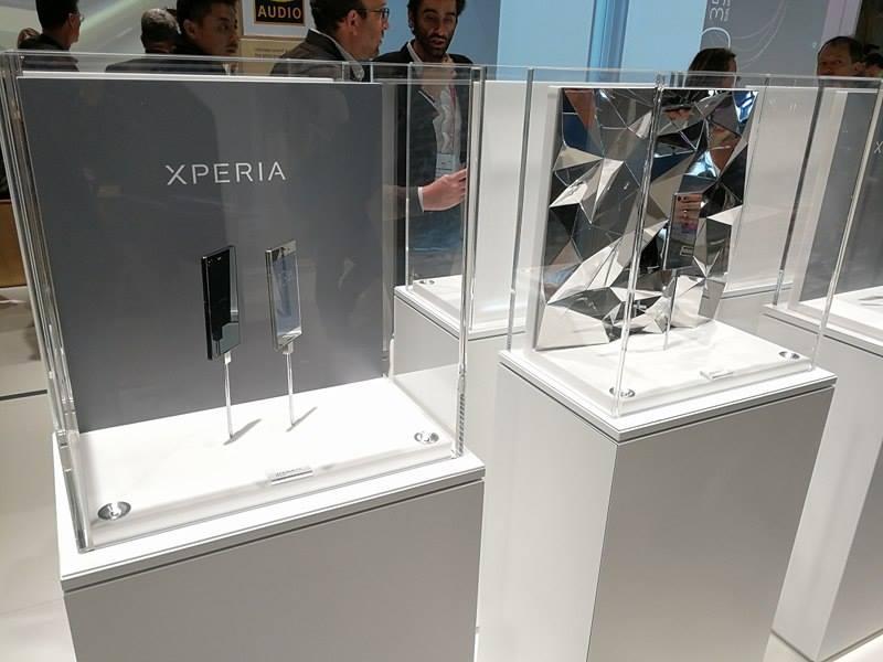 พาทัวร์ Mobile World Congress 2017