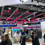 พาทัวร์ Mobile World Congress 2017