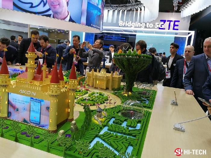 พาทัวร์ Mobile World Congress 2017