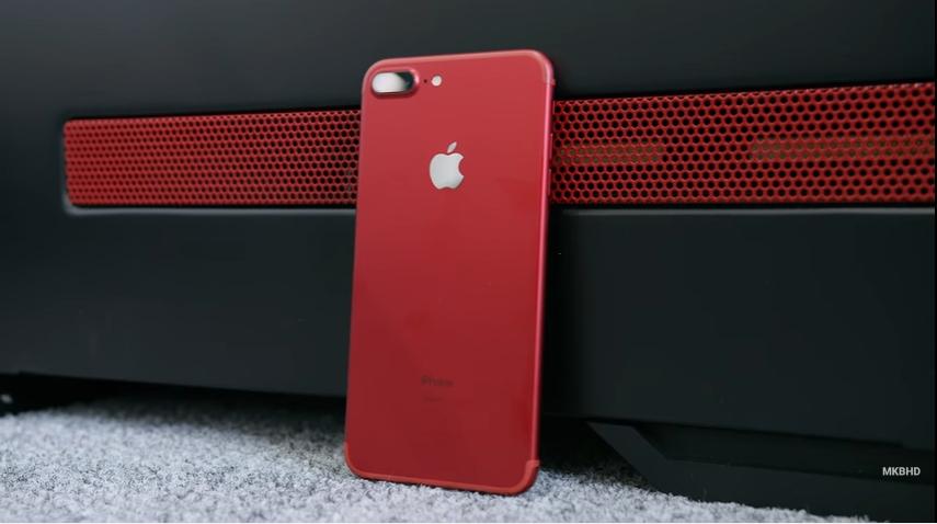 iPhone 7 Product Red