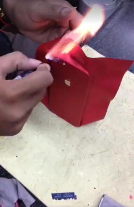  iPhone 7 (Product)RED