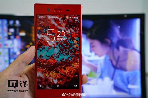 Sony Xperia XZ Premium สีแดง