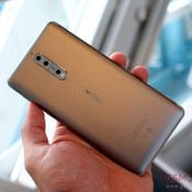 Hands-on Nokia 8 review