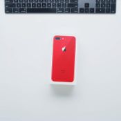 iPhone 8 Plus สีแดง (PRODUCT) RED
