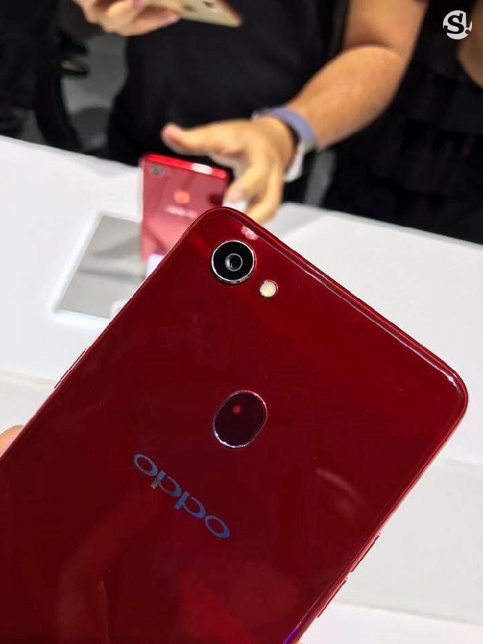 OPPO F7 