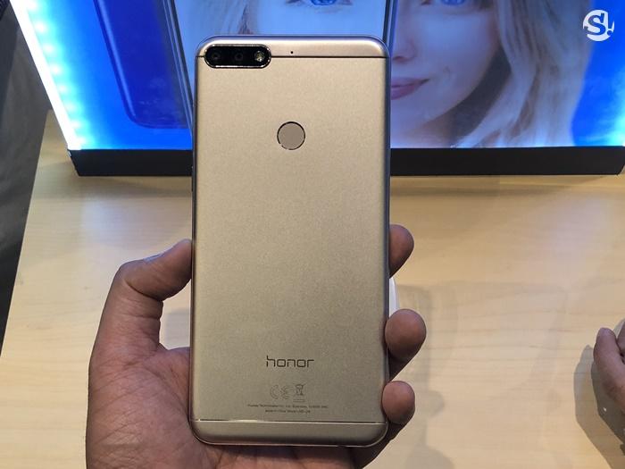 Honor 7C