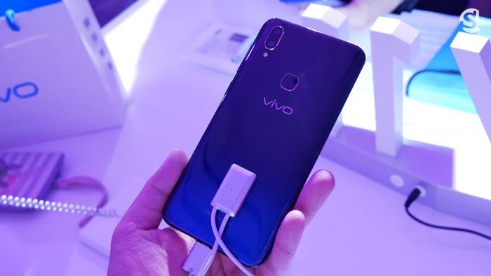 Vivo V11 / V11i