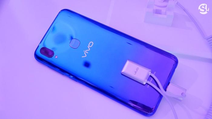 Vivo V11 / V11i