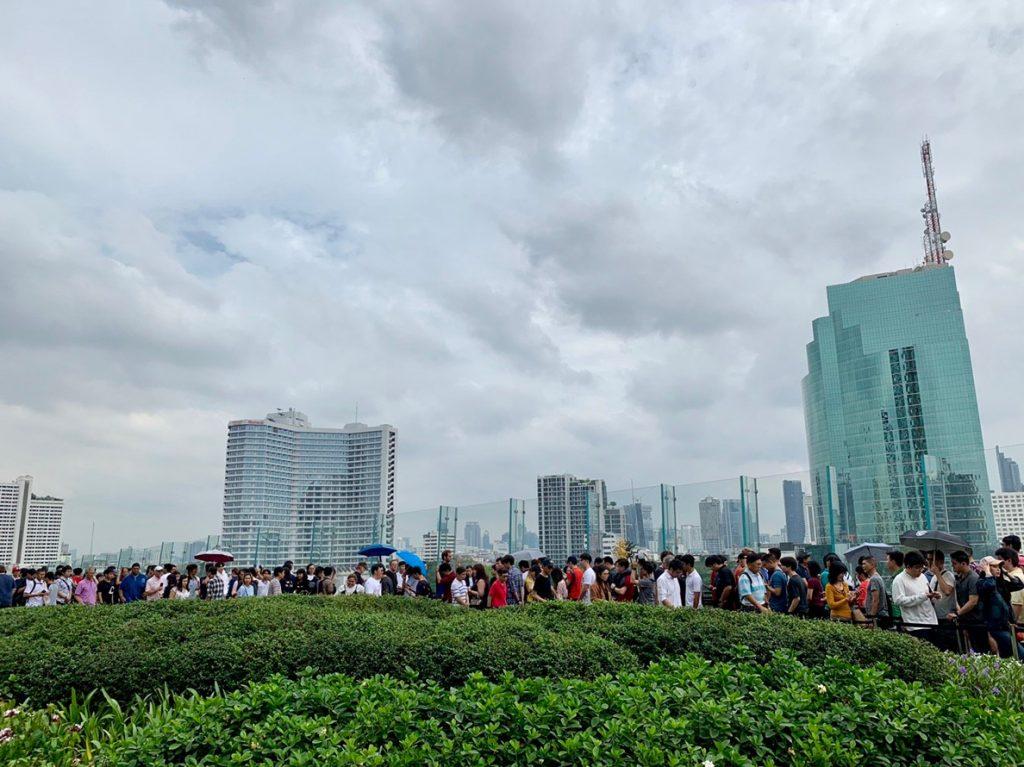 พาชมบรรยากาศ Apple Iconsiam เปิดวันแรก Apple Store 